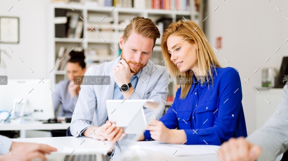 demo-attachment-295-business-people-in-office-5HLCX4S